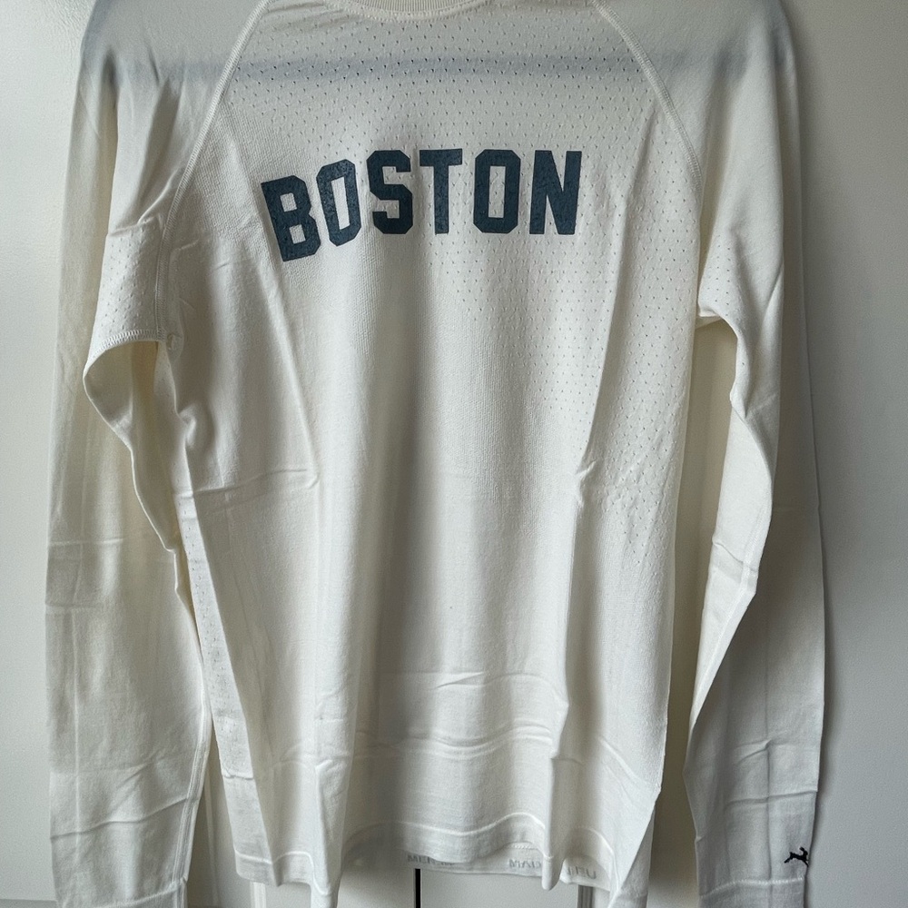 Tracksmith Brighton Base Layer - Boston Marathon - Ivory - Size M - NEVER WORN - Picture 2 of 6